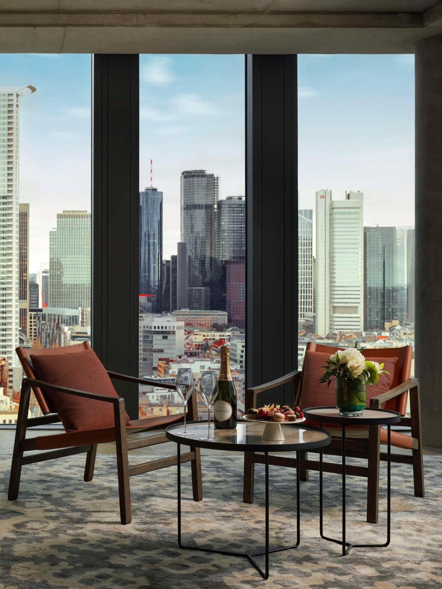 Nh Collection Frankfurt Spin Tower Hotel Франкфурт на Майн Екстериор снимка