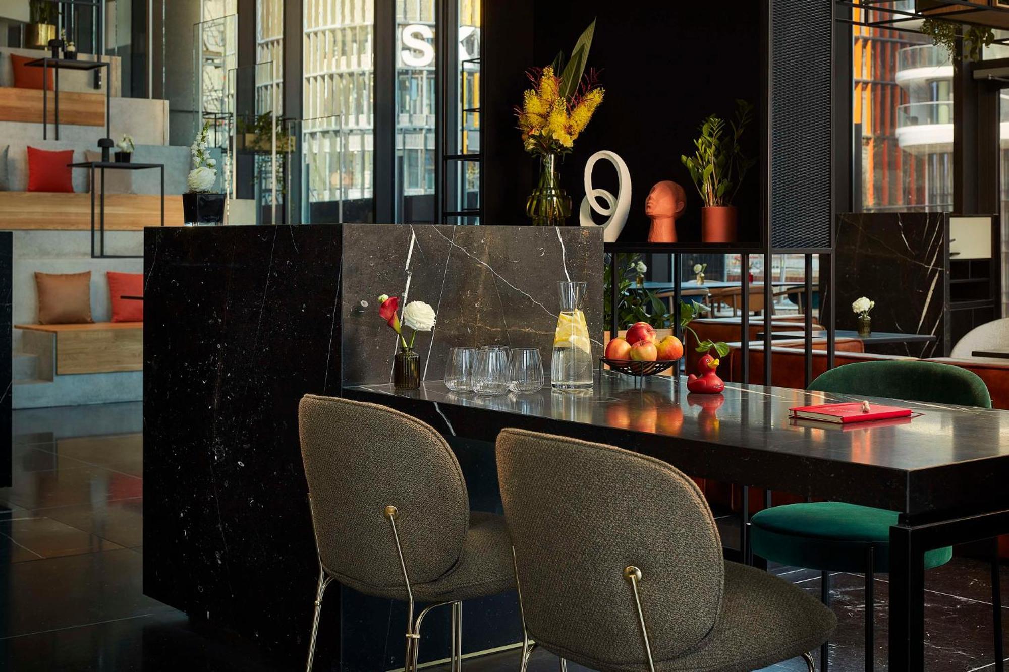 Nh Collection Frankfurt Spin Tower Hotel Франкфурт на Майн Екстериор снимка