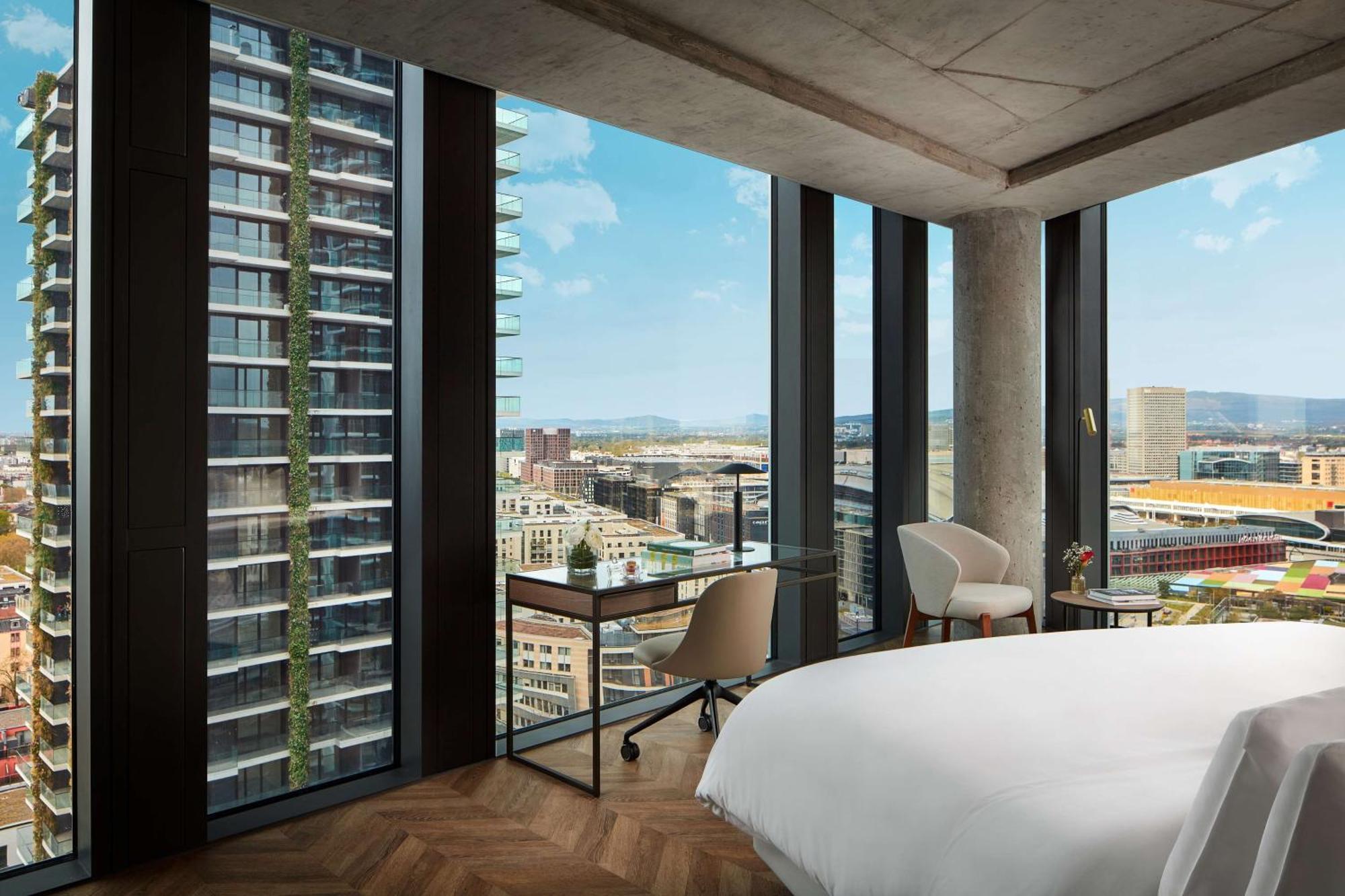 Nh Collection Frankfurt Spin Tower Hotel Франкфурт на Майн Екстериор снимка