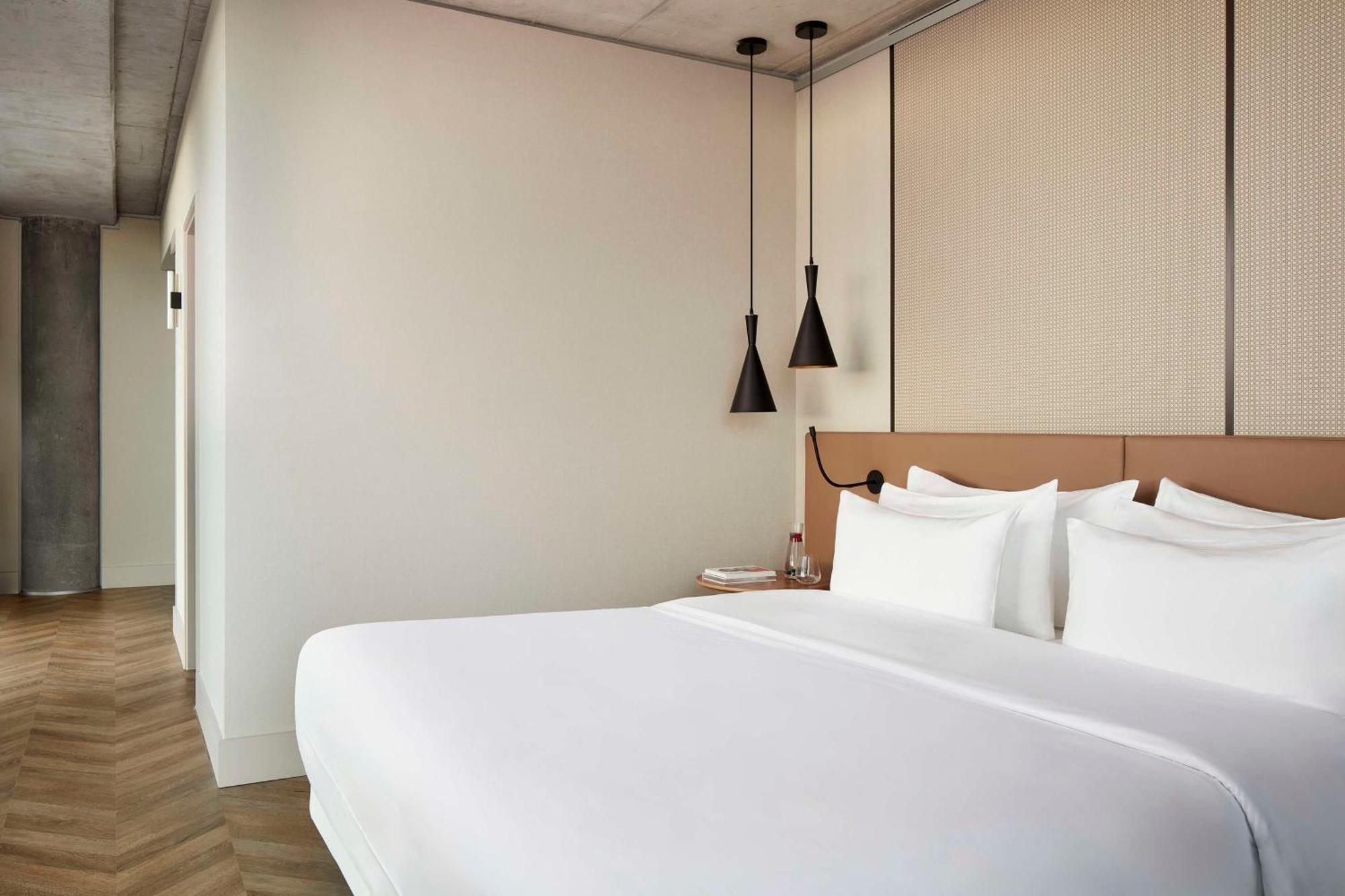 Nh Collection Frankfurt Spin Tower Hotel Франкфурт на Майн Екстериор снимка