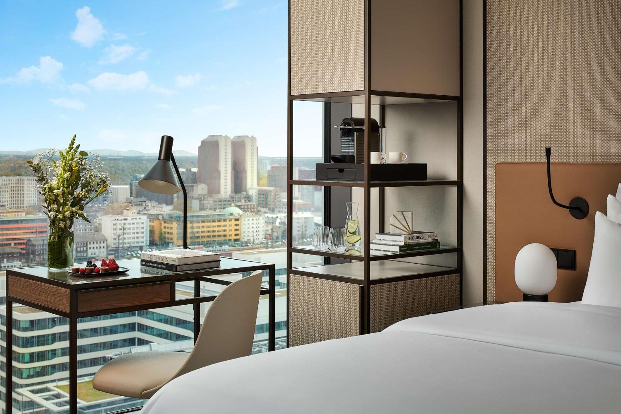 Nh Collection Frankfurt Spin Tower Hotel Франкфурт на Майн Екстериор снимка