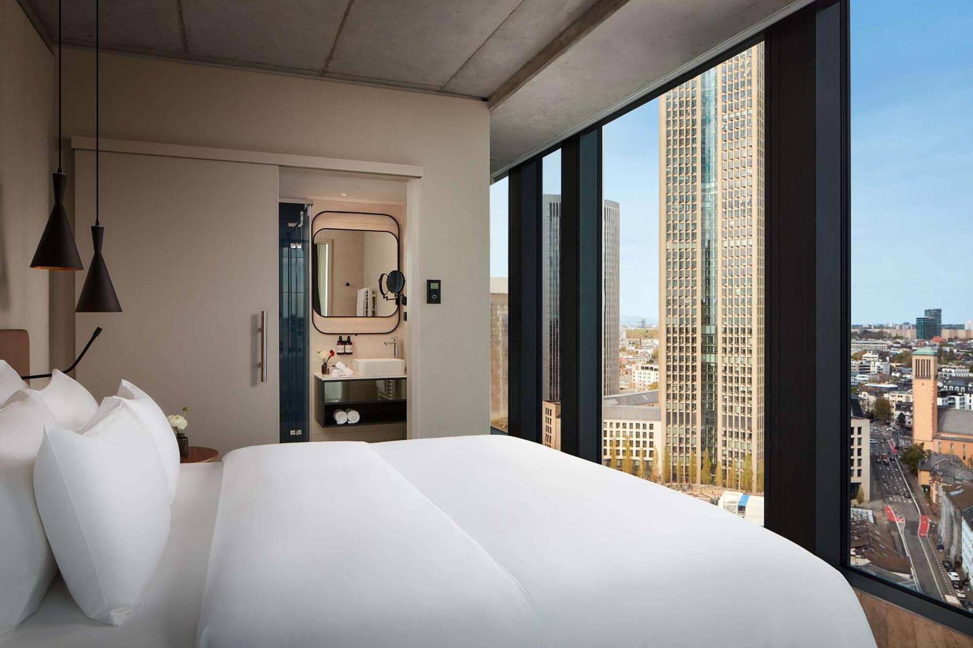 Nh Collection Frankfurt Spin Tower Hotel Франкфурт на Майн Екстериор снимка